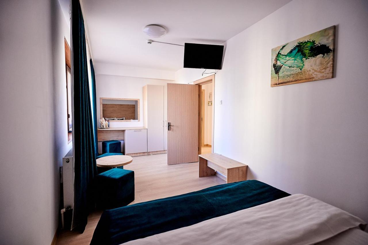 Hotel Roxy & Maryo Западен Ефорие Екстериор снимка