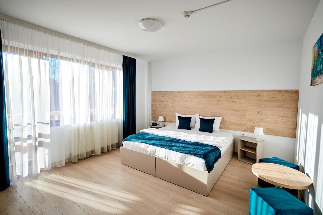 Hotel Roxy & Maryo Западен Ефорие Екстериор снимка