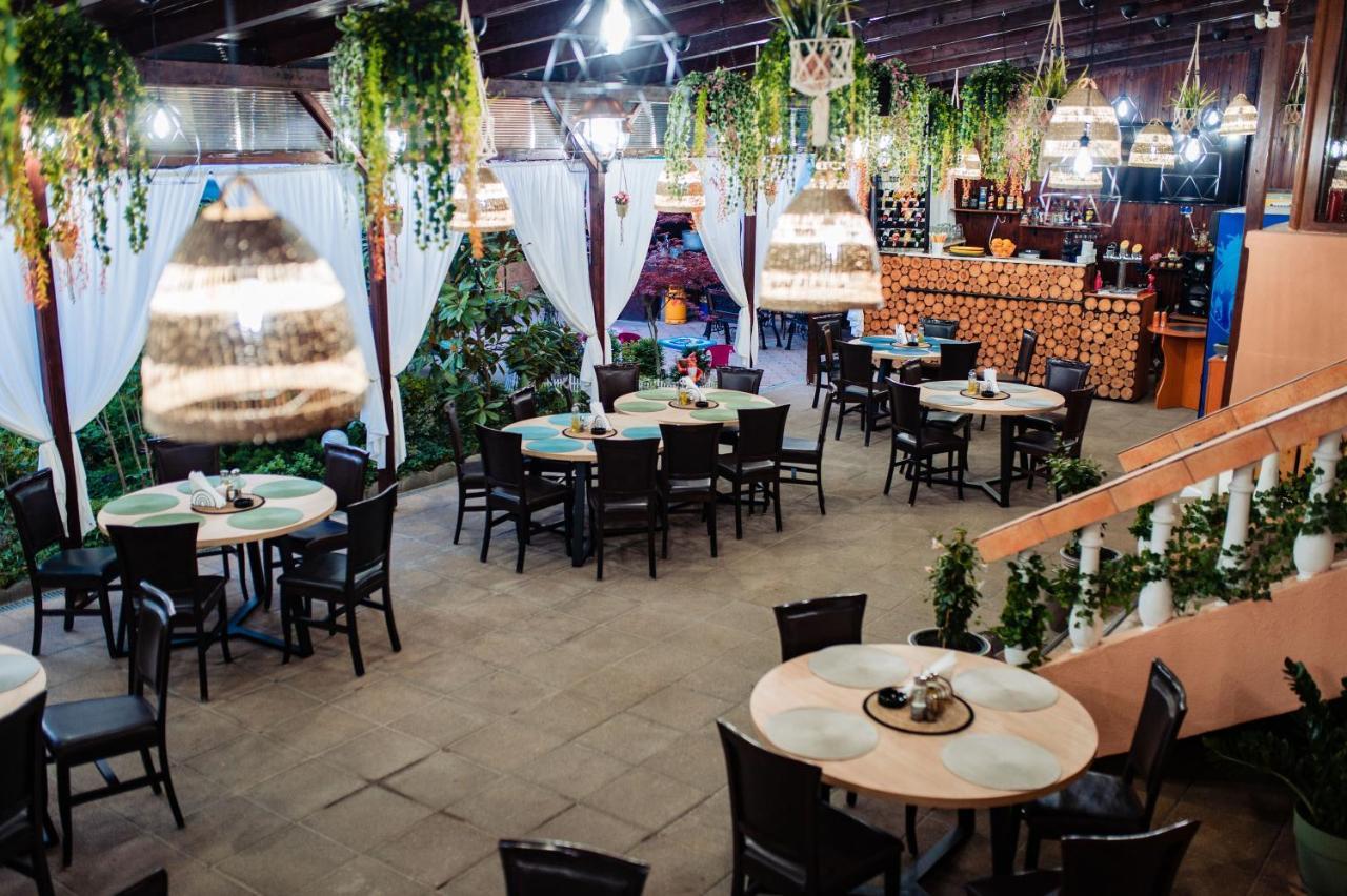 Hotel Roxy & Maryo Западен Ефорие Екстериор снимка