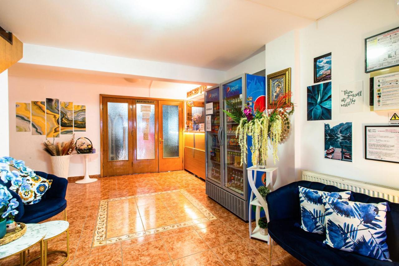 Hotel Roxy & Maryo Западен Ефорие Екстериор снимка