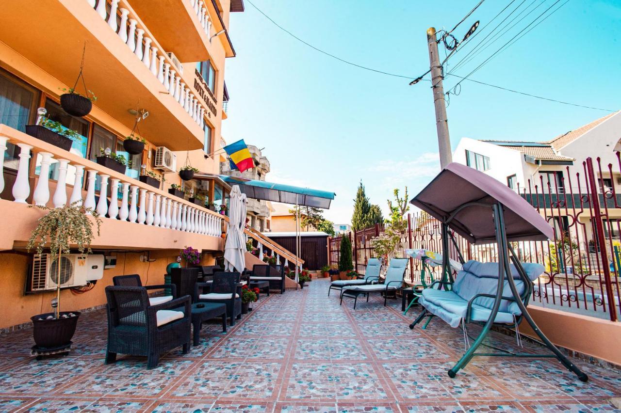 Hotel Roxy & Maryo Западен Ефорие Екстериор снимка