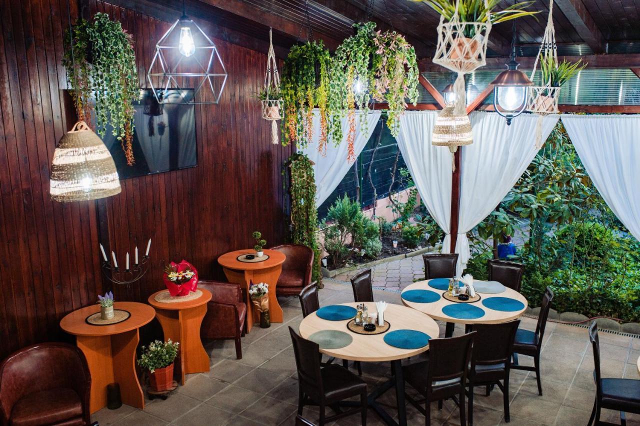 Hotel Roxy & Maryo Западен Ефорие Екстериор снимка